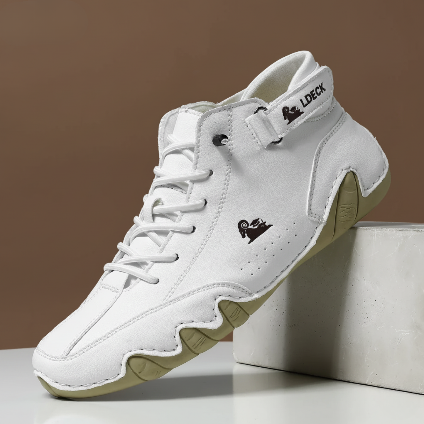 Vogldeck – Waterproof & Breathable Leather Orthopedic Shoes
